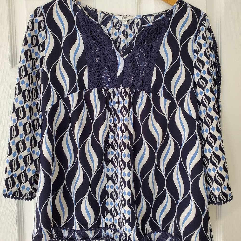 Crown & Ivy navy print tunic